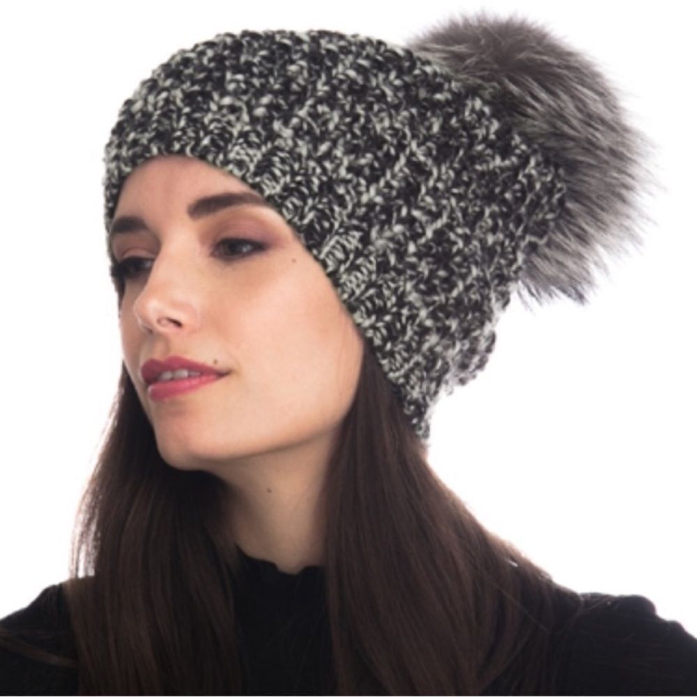 Kyi Kyi Fox fur Pom Pom Beanie